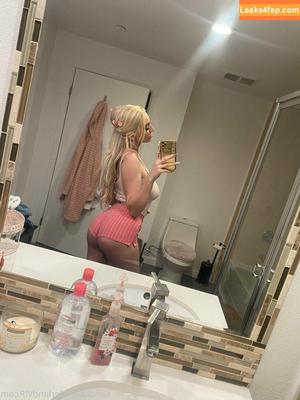 Kendra Sunderland фото #0178