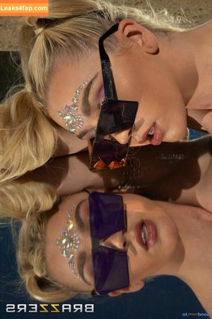 Kendra Sunderland фото #0350