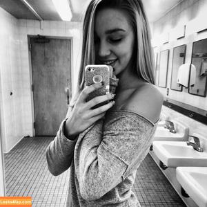 Kendra Sunderland фото #0708