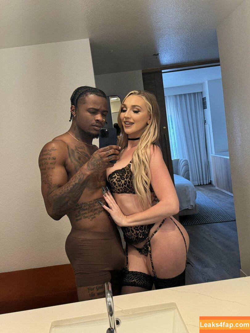 Kendra Sunderland / kslibrarygirl / therealkendrasunderland leaked photo photo #1337