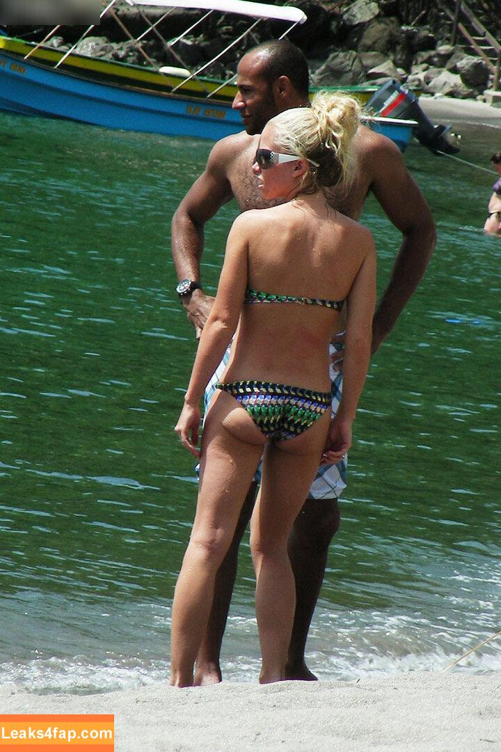 Kendra Wilkinson / KendraWilkinson leaked photo photo #0088