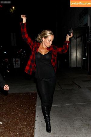 Kendra Wilkinson photo #0132