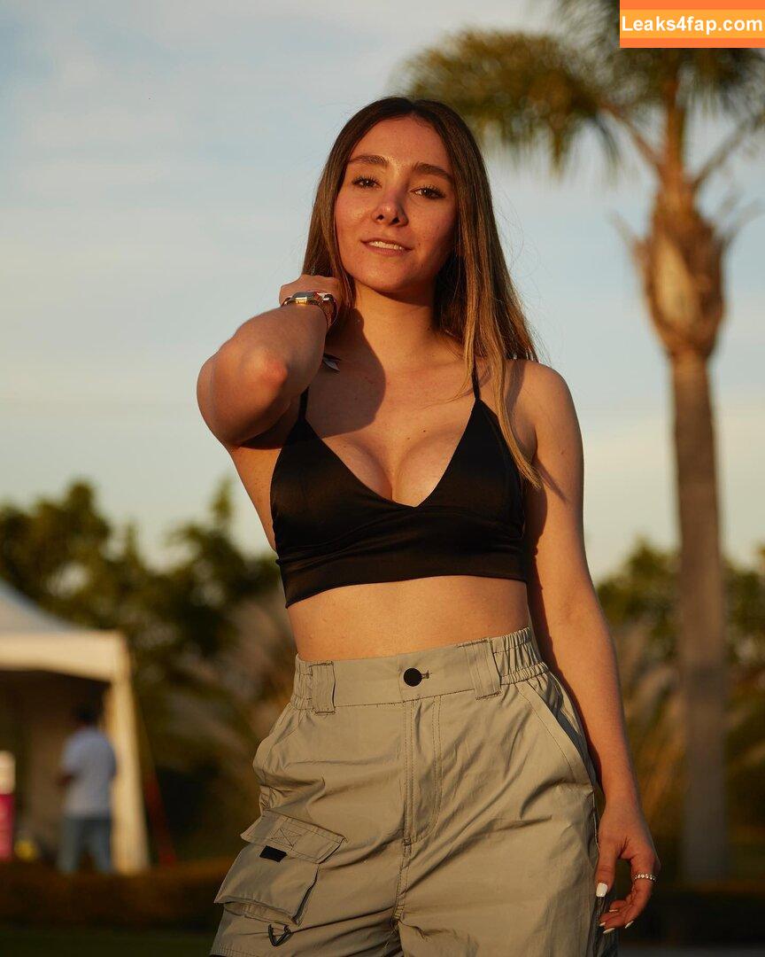 Kenia Duarte /  leaked photo photo #0001