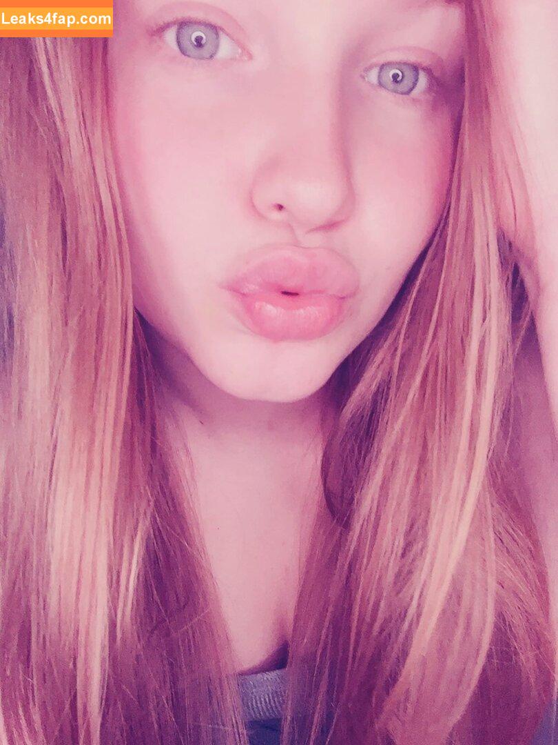 kenleigh / kenl_eighmcfadden leaked photo photo #0003