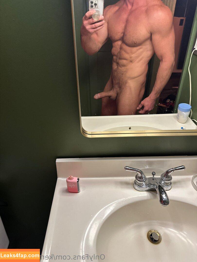 kennykumshot / kenny_kumshot leaked photo photo #0009