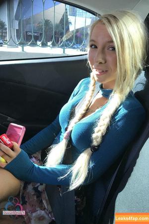 Kenzie Reeves photo #1581