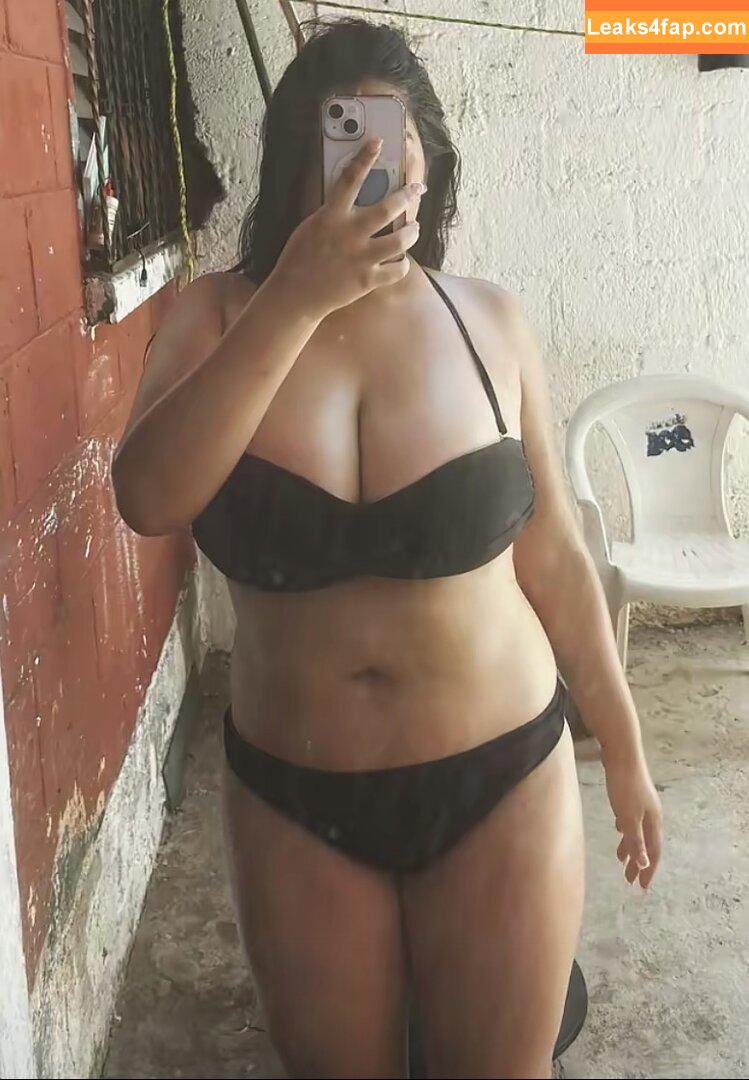 Kerenmorales677 / keren_.moralesss / keren_.moralesss ( Huge titties Latina leaked photo photo #0006