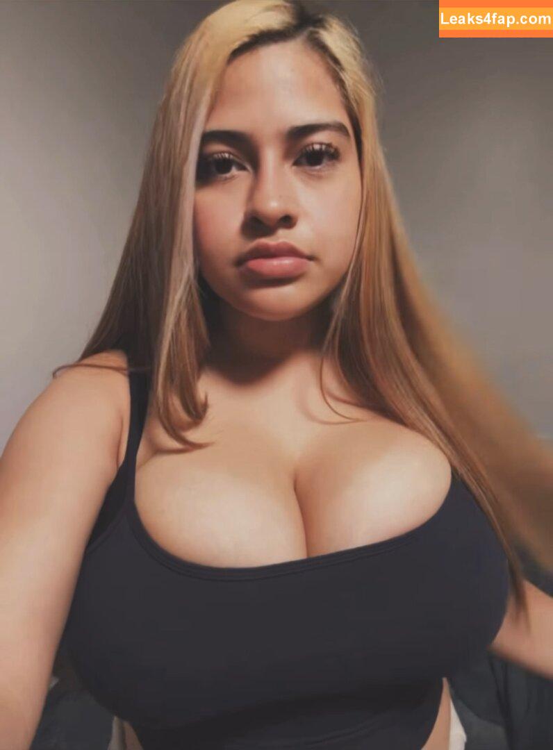 Kerenmorales677 Onlyfans leaks