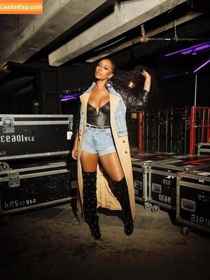 Keri Hilson photo #0072