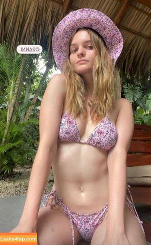 Kerris Dorsey photo #0014