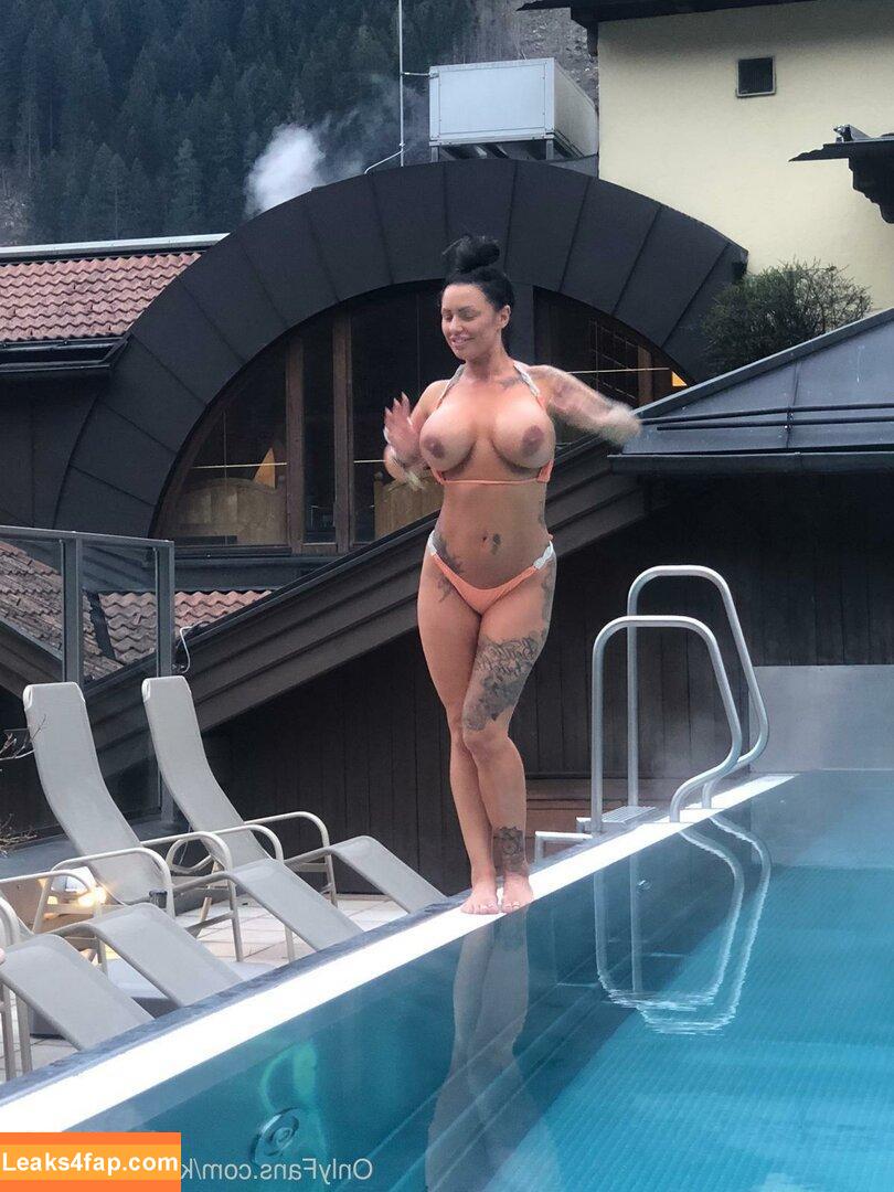 kerrylouise_xxx /  leaked photo photo #0192