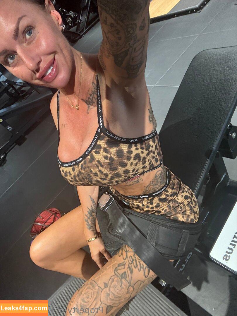 kerrylouise_xxx /  leaked photo photo #0636