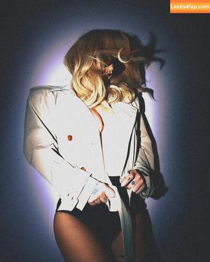 Kesha photo #0453