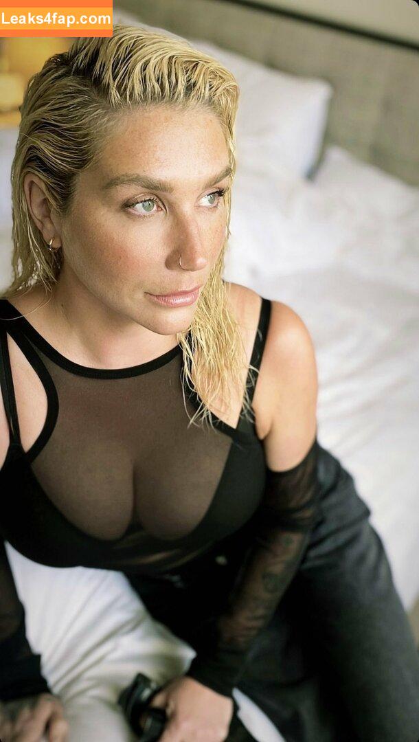 KeshaRose /  leaked photo photo #0001