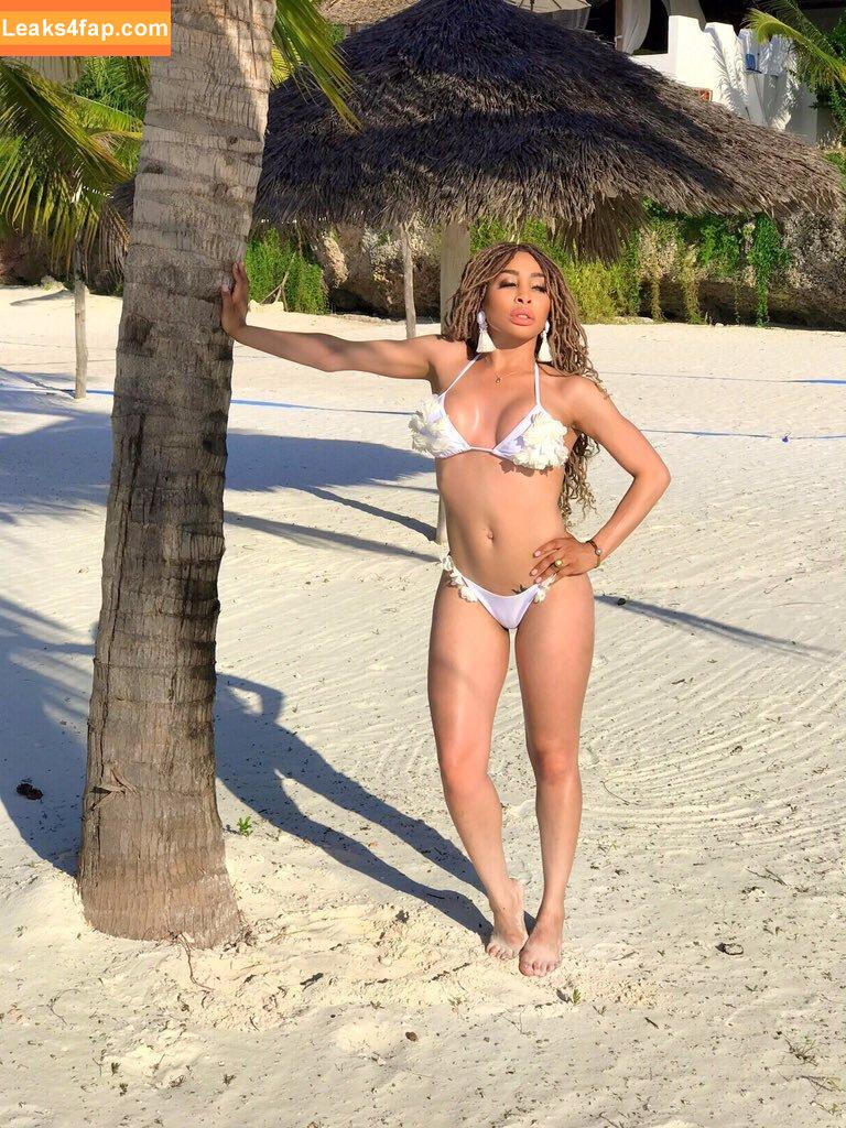 Khanyi Mbau /  leaked photo photo #0010