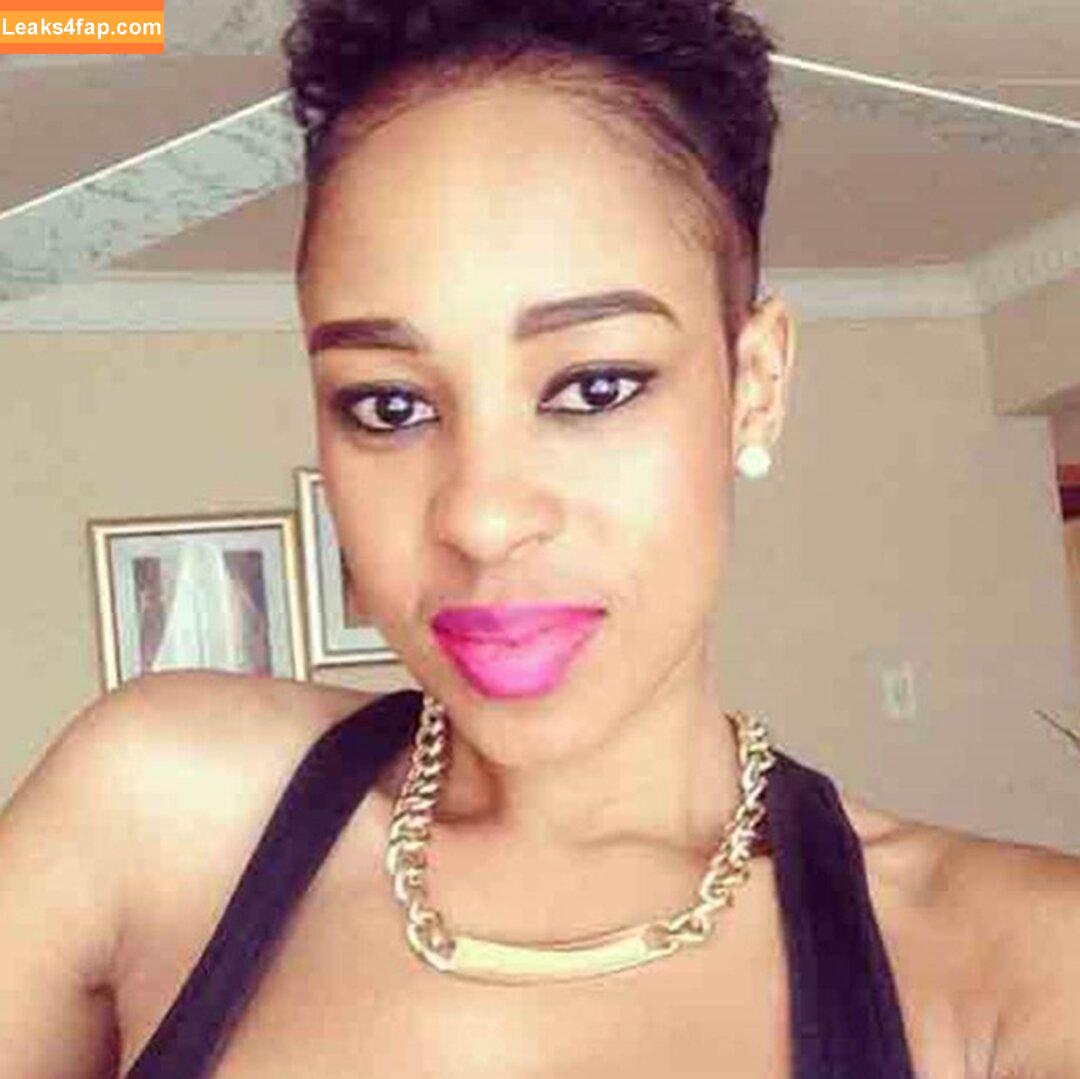Khanyi Mbau /  leaked photo photo #0014