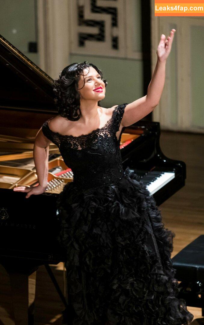 Khatia Buniatishvili / khatiabuniatishvili leaked photo photo #0034