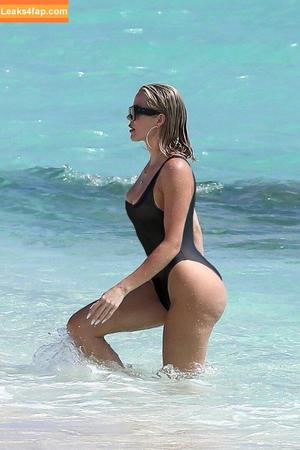 Khloe Kardashian photo #0041