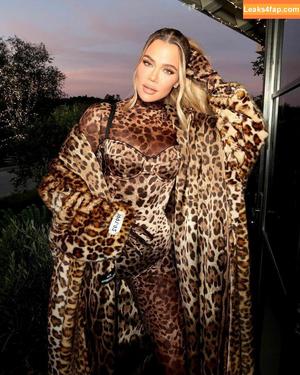 Khloe Kardashian photo #0086