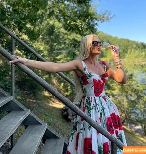 Khloe Kardashian photo #0179