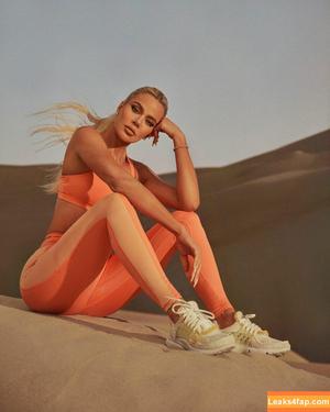 Khloe Kardashian photo #0207