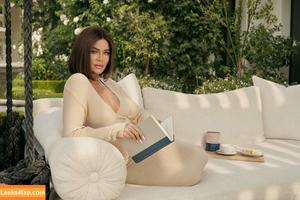 Khloe Kardashian photo #0219