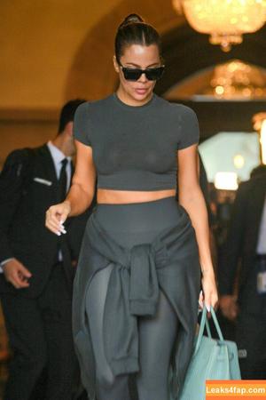 Khloe Kardashian photo #0506