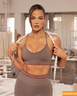 Khloe Kardashian фото #0767