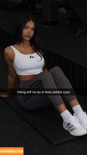 Kiana Dufour photo #0063