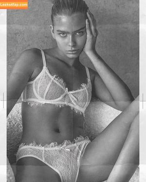 Kiana Flanet photo #0021