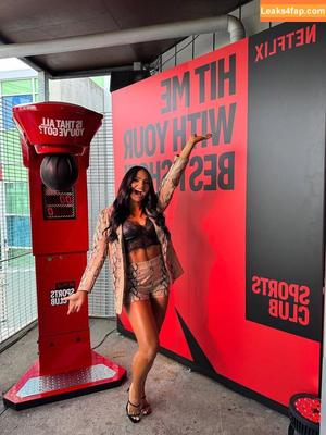 Kiana James фото #0023