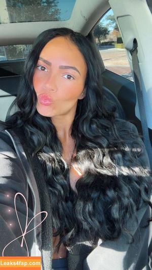 Kiana James фото #0039