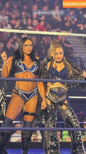 Kiana James фото #0052