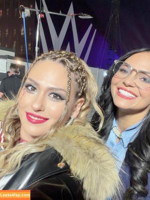 Kiana James photo #0077