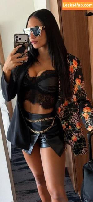 Kiana James photo #0088