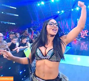 Kiana James photo #0090