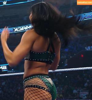 Kiana James photo #0091