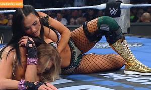 Kiana James photo #0095