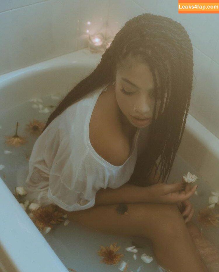 Kiana Ledé / kianalede leaked photo photo #0020