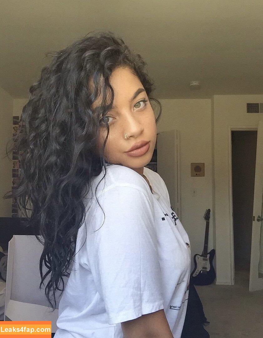 Kiana Ledé / kianalede leaked photo photo #0025