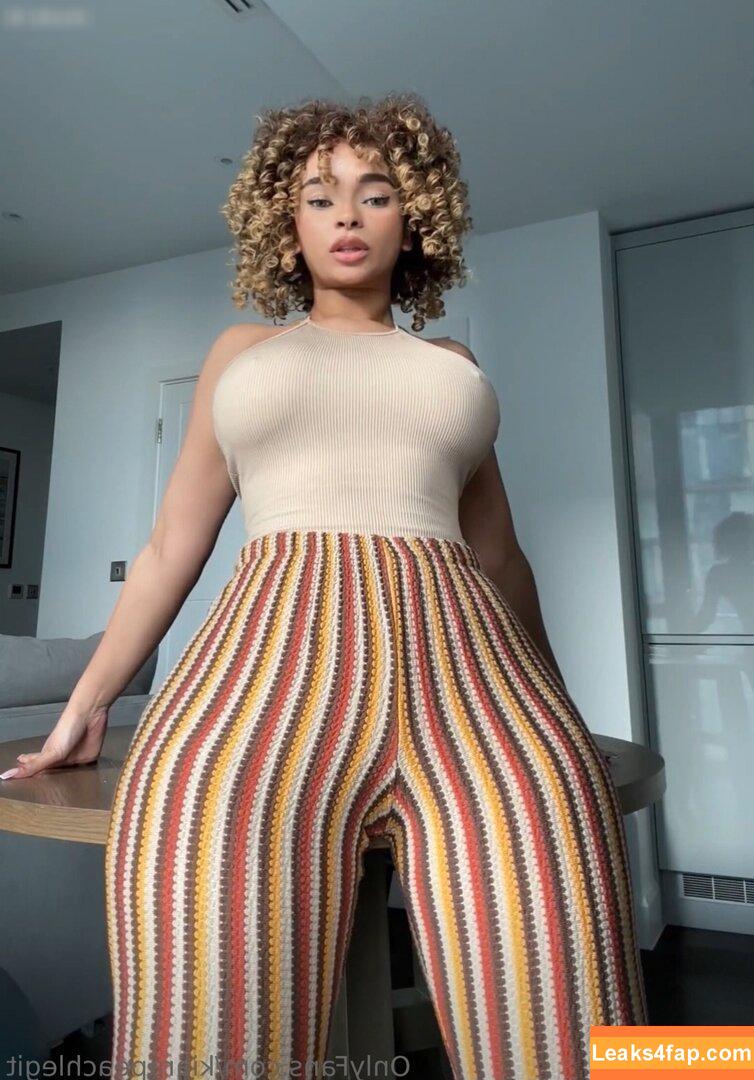 Kiara Peachy /  / KiaraPeach / KiaraPeachy / kiarapeachlegit leaked photo photo #0260