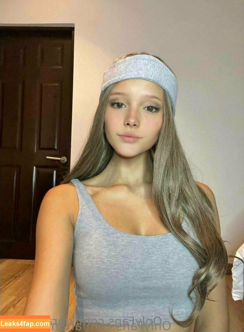 kiarabennet / kiarabennett leaked photo photo #0436