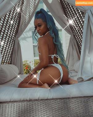 Kiera Hogan photo #0038