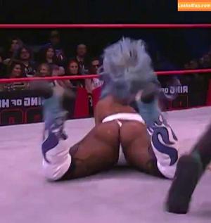 Kiera Hogan photo #0064