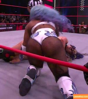 Kiera Hogan photo #0070