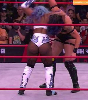 Kiera Hogan photo #0072