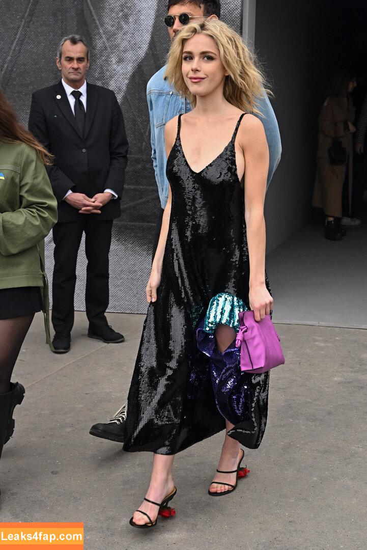 Kiernan Shipka / AdventuresSabrina / kiernanshipka leaked photo photo #0032