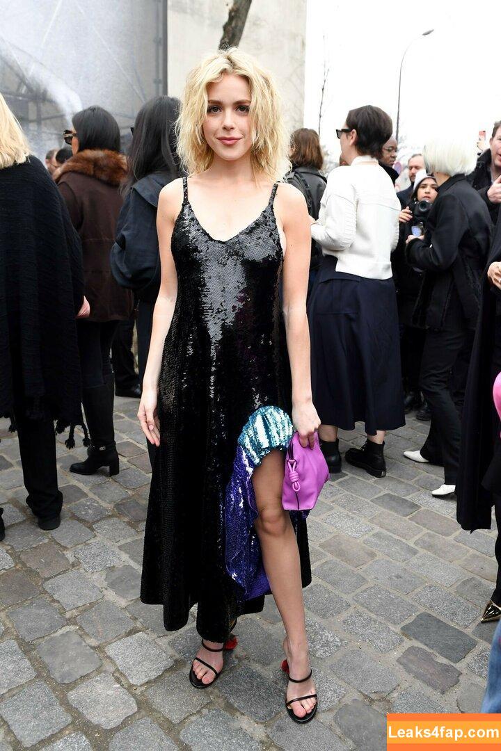 Kiernan Shipka / AdventuresSabrina / kiernanshipka leaked photo photo #0043