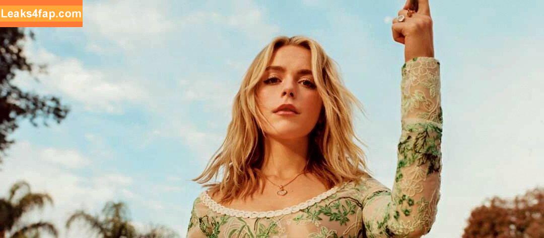 Kiernan Shipka / AdventuresSabrina / kiernanshipka leaked photo photo #0094