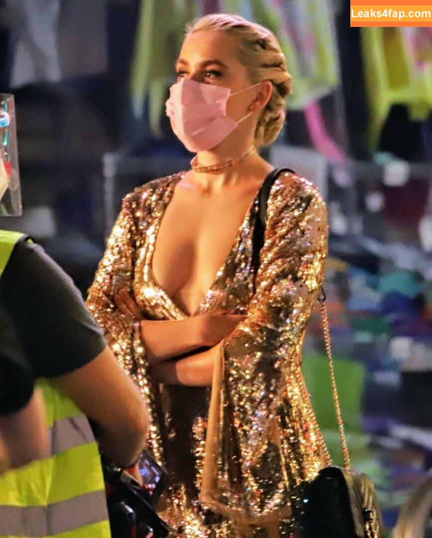 Kiernan Shipka / AdventuresSabrina / kiernanshipka leaked photo photo #0097